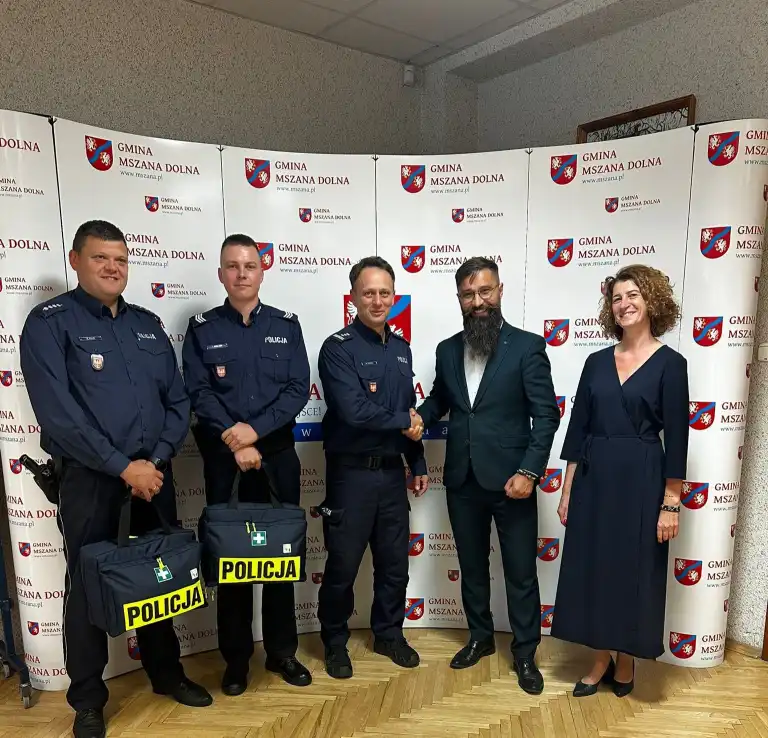 Nowy sprzęt ratunkowy dla policji w Mszanie Dolnej