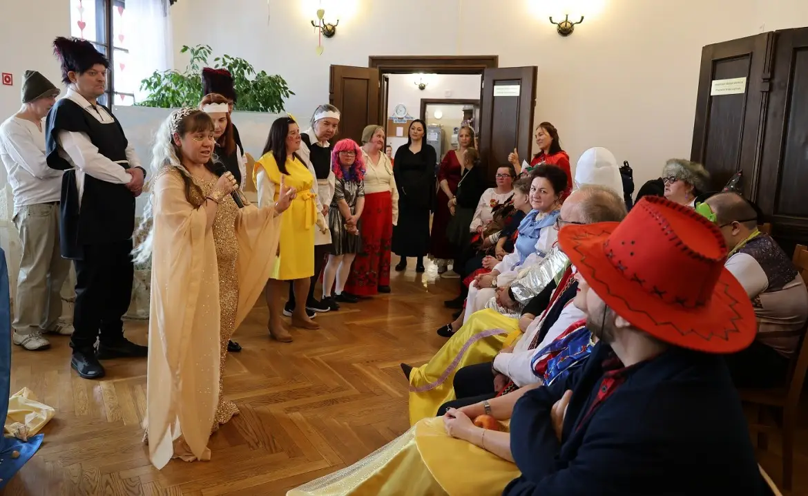 Karnawał w Zbyszycach. Radość i wspólna zabawa mieszkańców POW