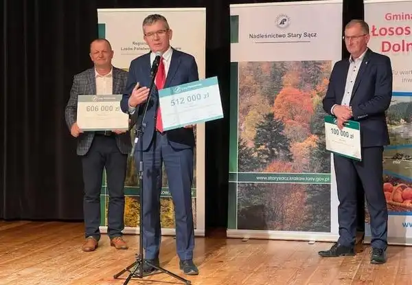 Ponad 500 tys. zł z lasów państwowych na drogę gminną Barcice Górne – Wdżary