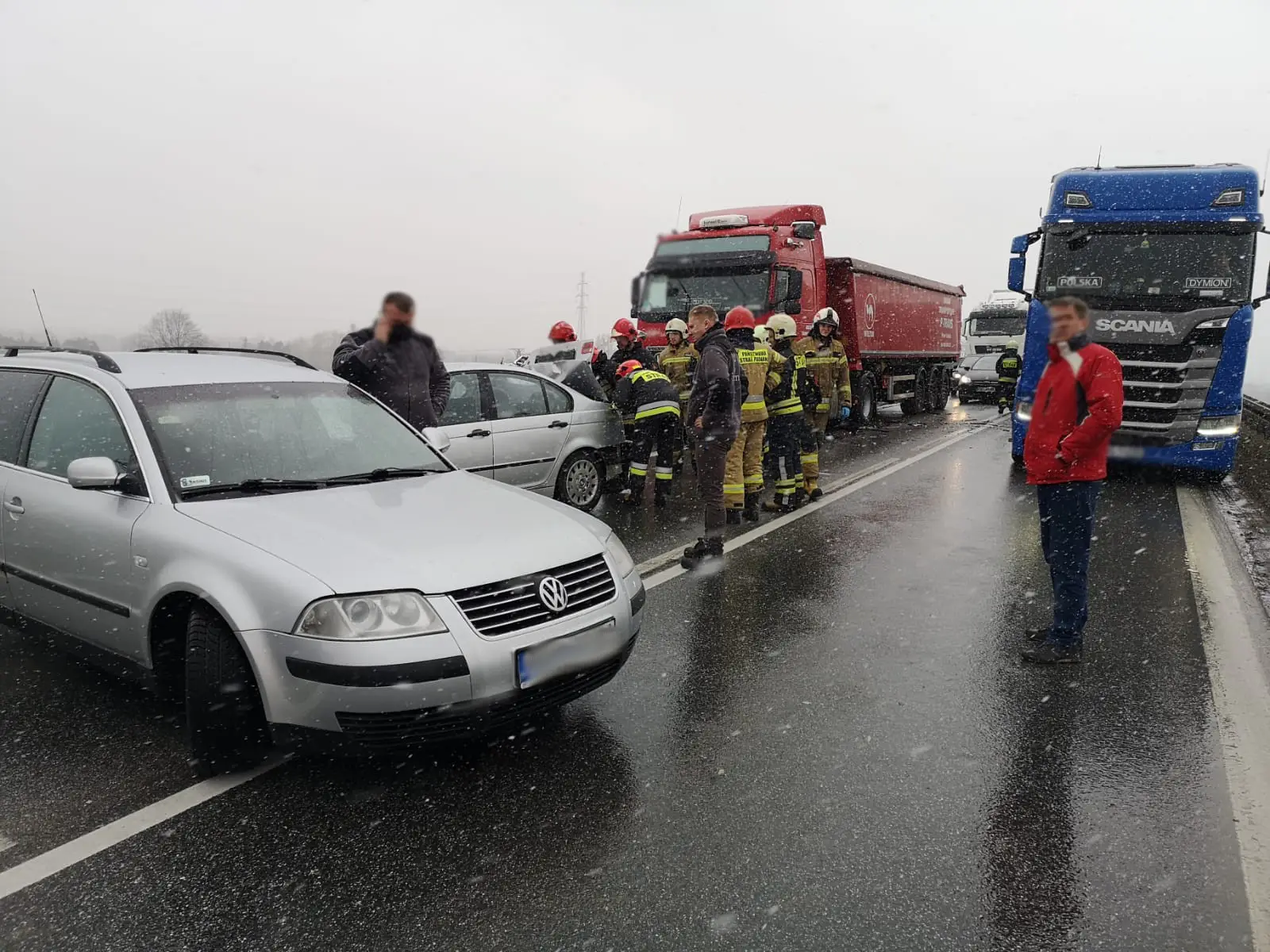 Kolizja trzech aut w Starym Sączu. Jedna osoba trafiła do szpitala