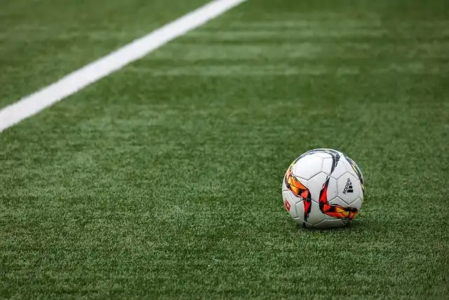 Umowa podpisana. Bartkowa-Posadowa zyska boisko na miarę standardów FIFA