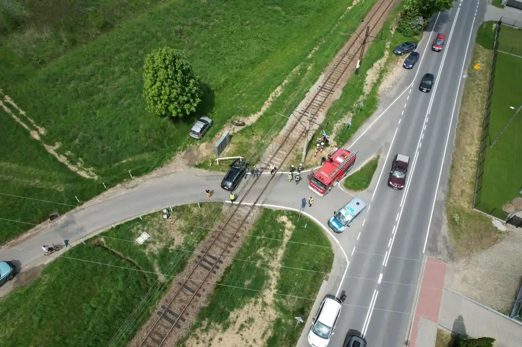 Wypadek na niestrzeżonym przejeździe kolejowym