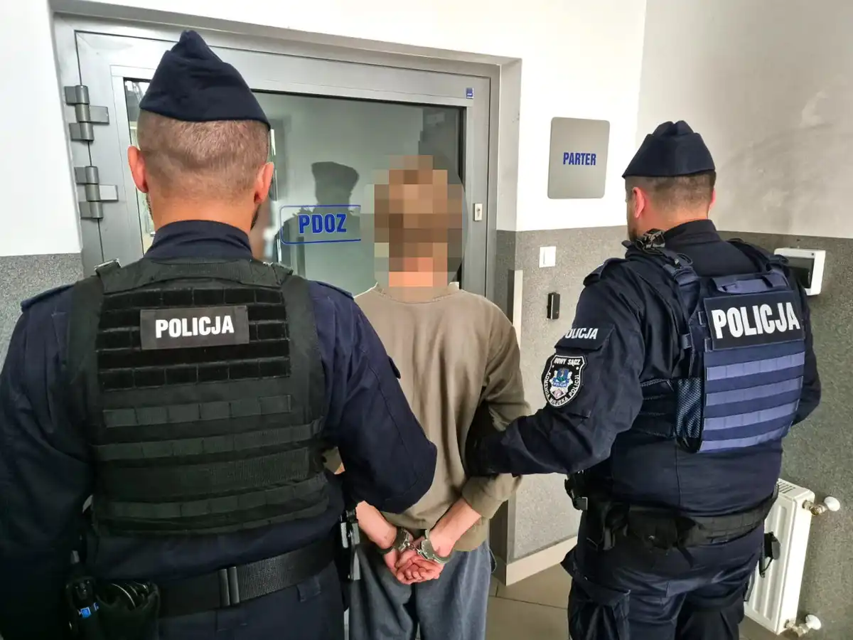 Zatrzymani przestępcy, odzyskane pieniądze. Działania nowosądeckiej policji w 2024 roku