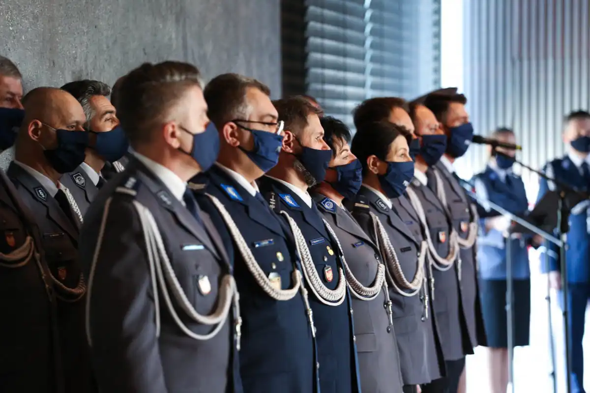 Nowi policjanci w jednostkach małopolskiego garnizonu Policji. Również w Komendzie w Gorlicach oraz Limanowej