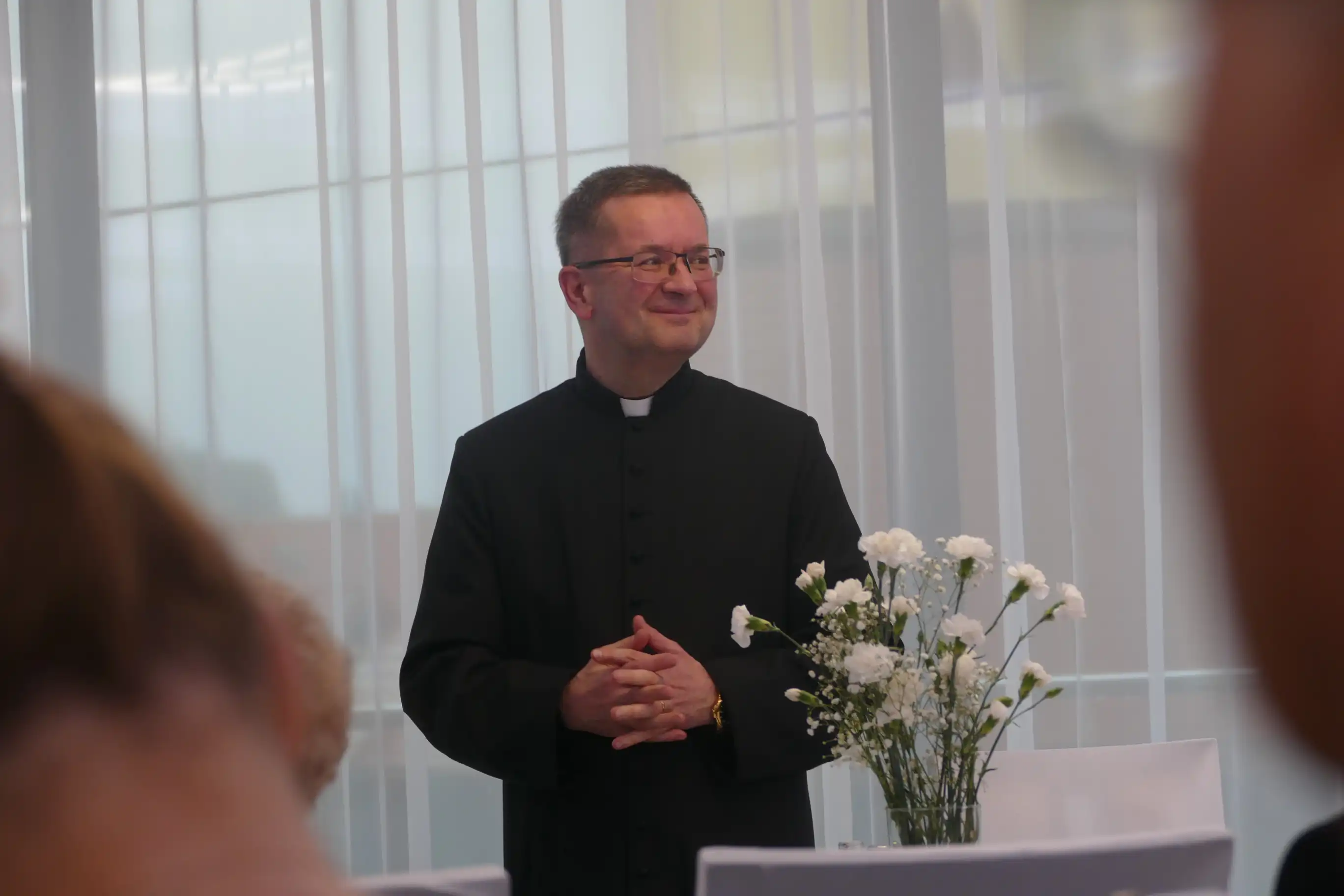Duchowa refleksja i promocja wartości w Mordarce. Wieczór z ks. prof. Markiem Kluzem