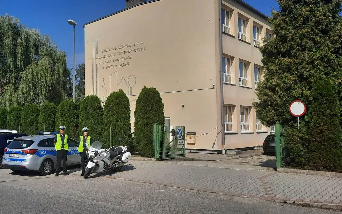 "Bezpieczna droga do szkoły" z sądeckimi policjantami