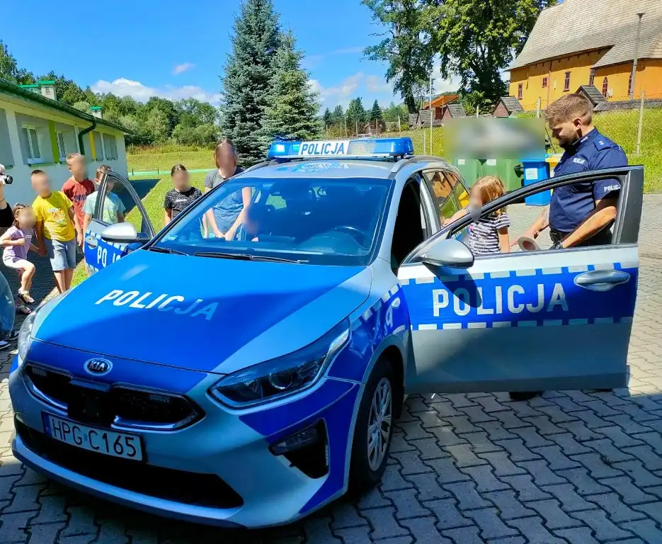 „Kręci mnie bezpieczeństwo”. Sądeccy policjanci edukują najmłodszych