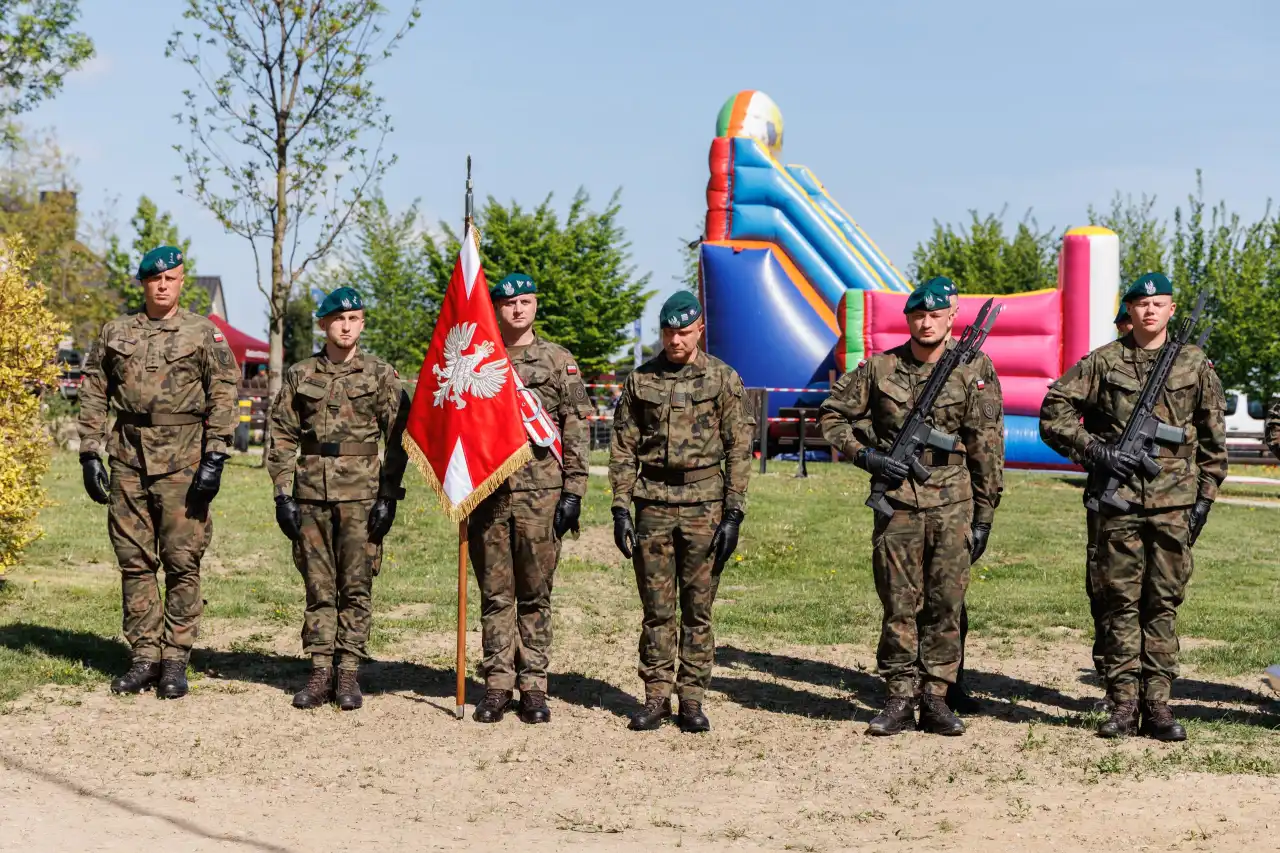 Majówka w Krainie Podkowca. Patriotyzm, tradycja i zabawa