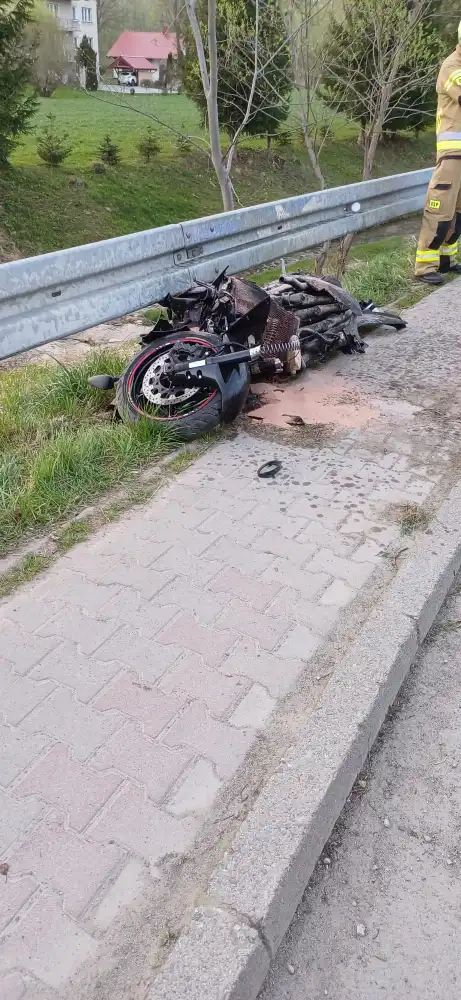 Wypadek w Korzennej. W akcji śmigłowiec LPR