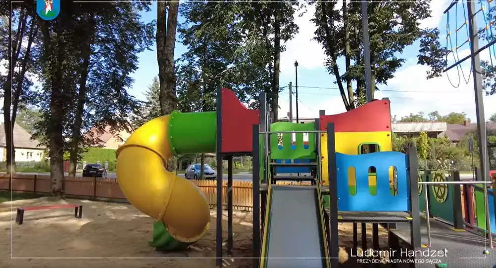 W Parku Strzeleckim w Nowym Sączu otwarto kolejną atrakcję dla dzieci