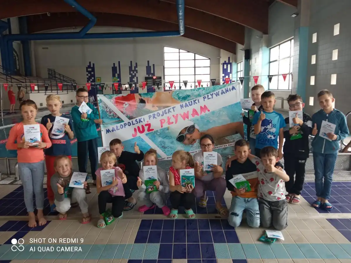 Gmina Łososina Dolna zrealizowała projekt „Już pływam” edycja 2023