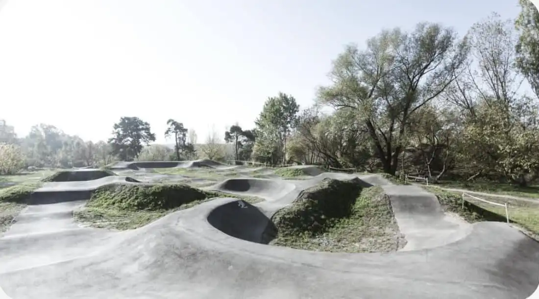 160 metrów adrenaliny! Pumptrack i nowe trasy rowerowe w Gminie Chełmiec coraz bliżej