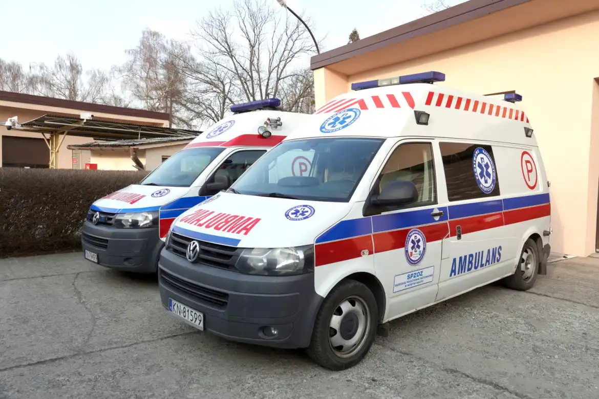Dwie karetki Sądeckiego Pogotowia Ratunkowego jadą na Ukrainę