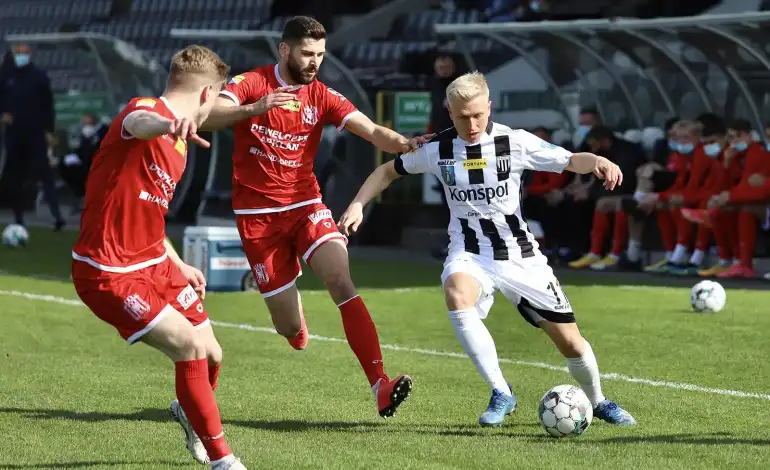 Sandecja remisuje z Resovią Rzeszów