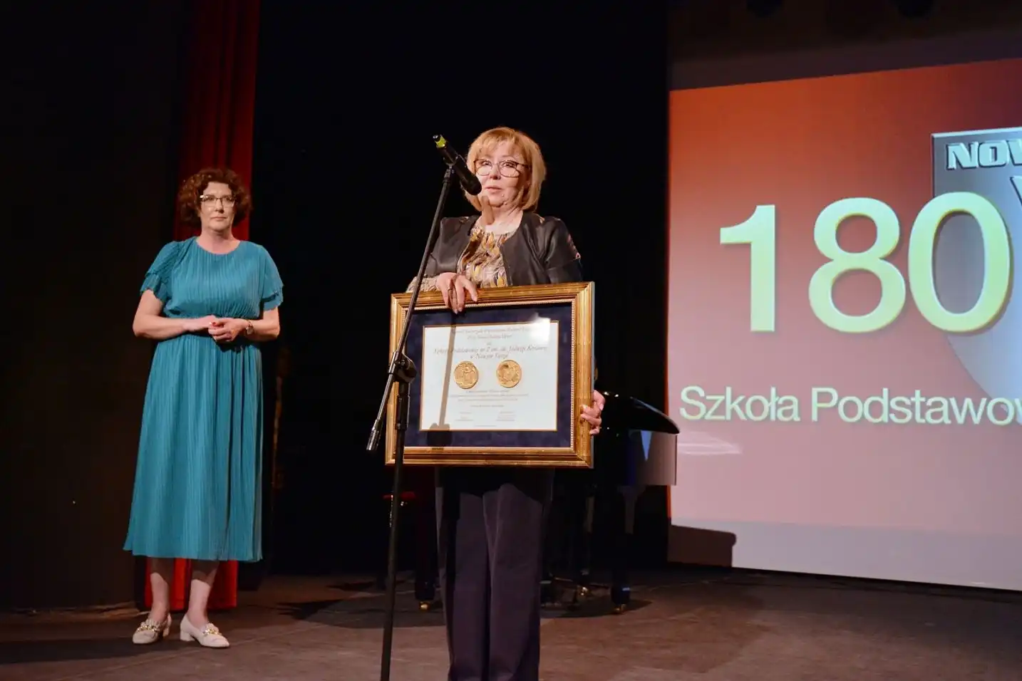 Polonia Minor na 180-lecie Szkoły Podstawowej nr 2 im. św. Jadwigi Królowej w Nowym Sączu