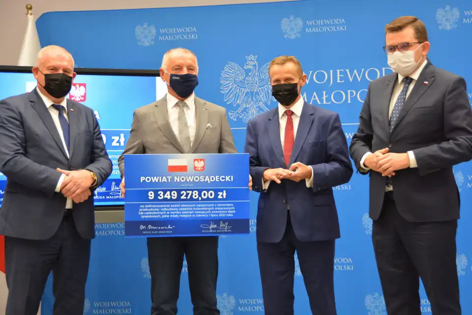 Gminy i powiaty w subregionie sądeckim z rządowym wsparciem na usuwanie skutków powodzi