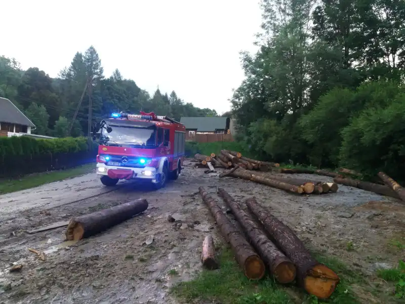 W niedzielę przez Wojkową przeszła burza z gwałtownymi opadami deszczu