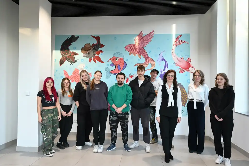 MGR Mors i studenci ANS stworzyli kolorowy mural pełen symboli