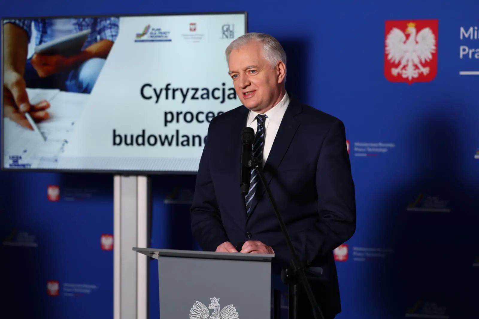 MRPiT przenosi proces budowlany do sieci - wniosek będzie można złożyć łatwo, szybko i online