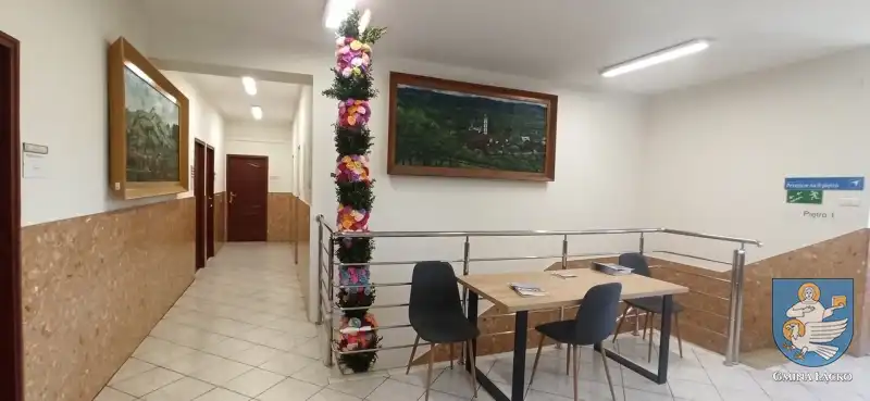 Na Rynku w Łącku pojawiła się palma wielkanocna