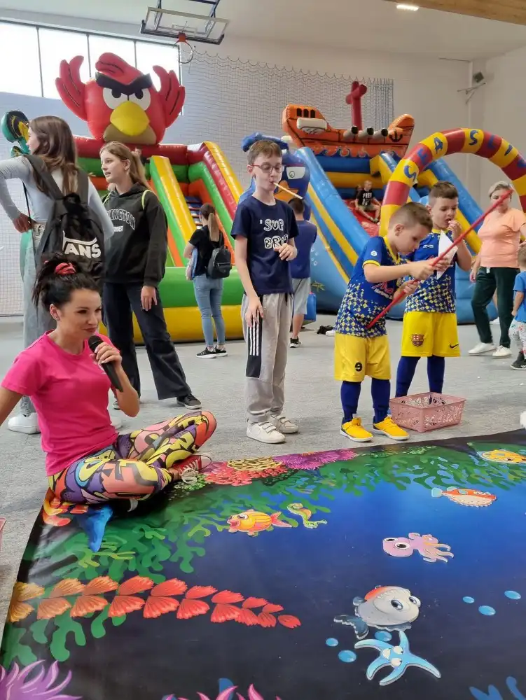 Piknik Rodzinny w hali Powiatowego Centrum Sportu w Marcinkowicach