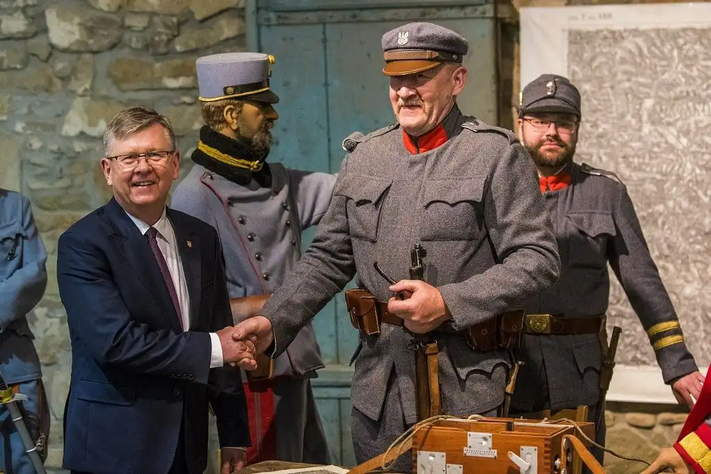 Edukacyjny park i wyjątkowa wystawa w Skansenie Wsi Pogórzańskiej w Szymbarku
