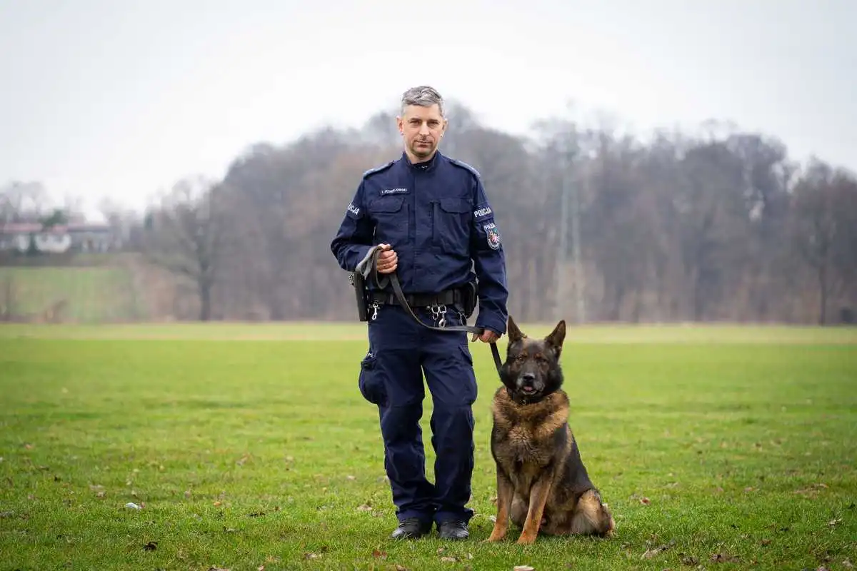 Policyjny pies Motor odnalazł zaginioną kobietę