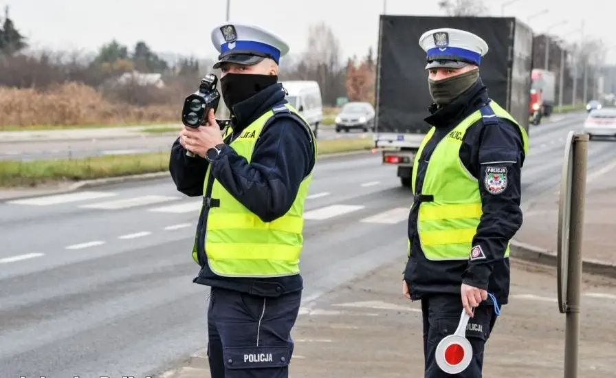 Policjanci sądeckiej drogówki kontrolowali prędkość. 136 kierujących jechało za szybko
