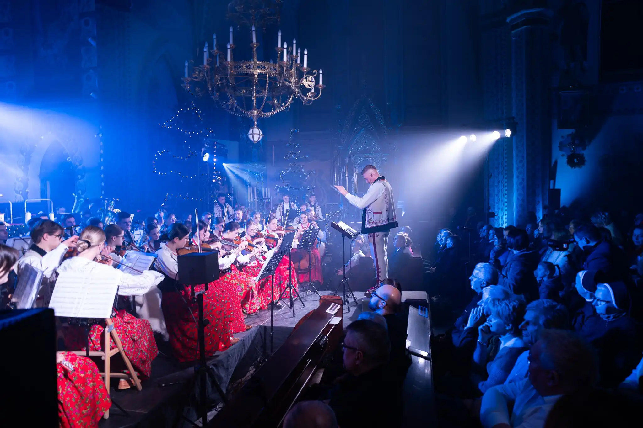 Muzyczna odyseja w świetle iluminacji. Zagórzański Koncert Noworoczny