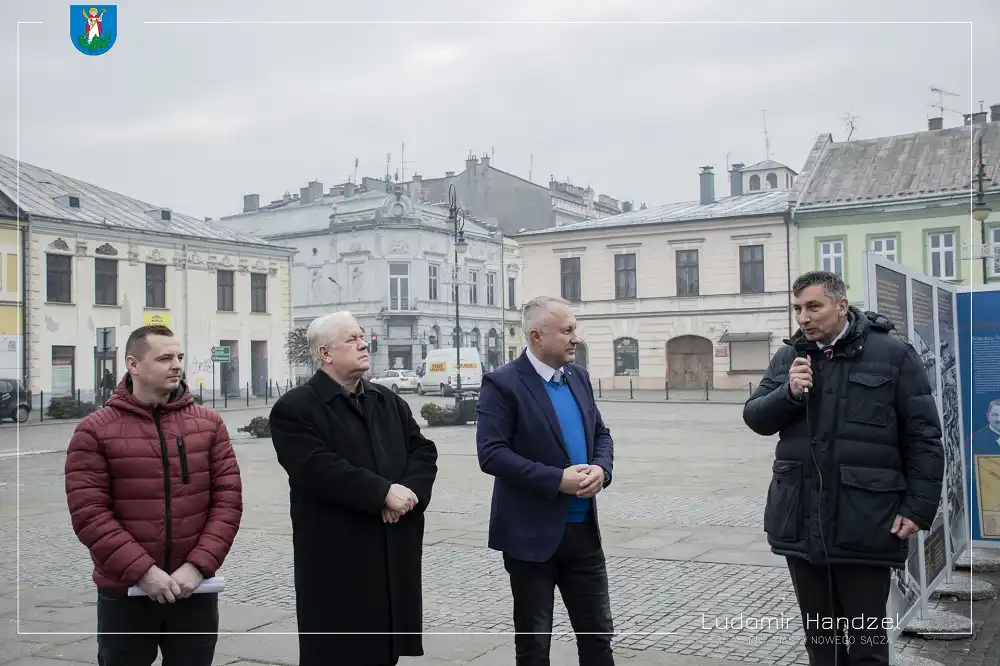 Wystawa „Droga do morza” na nowosądeckim Rynku