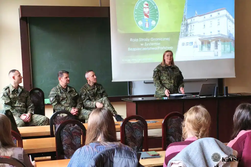 Studenci UJ poznali kulisy pracy pograniczników. KaOSG o współpracy ze Słowacją