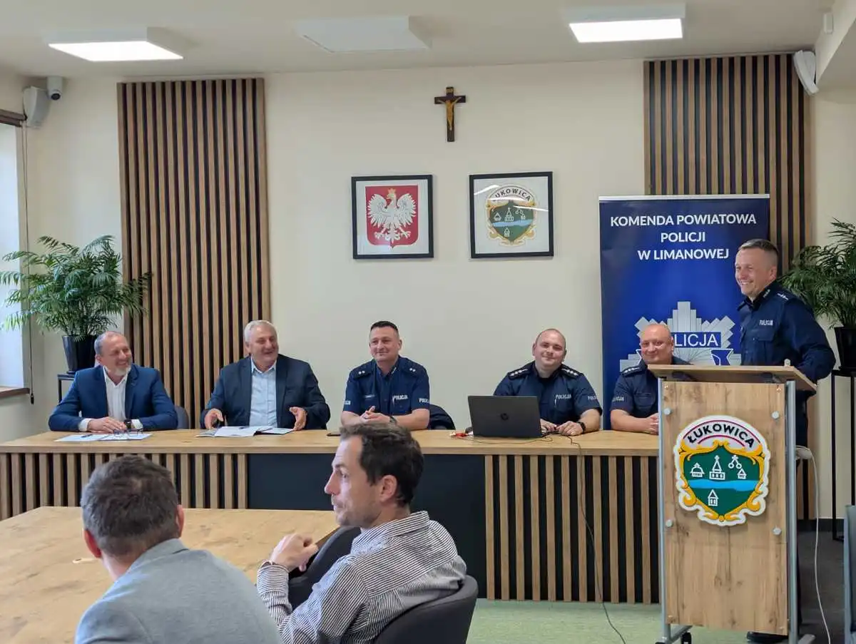 Bezpieczniej w Łukowicy – policjanci spotkali się z mieszkańcami