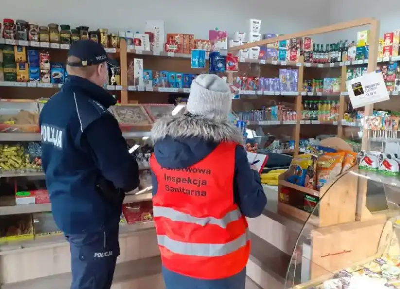 70 mandatów i 11 wniosków o ukaranie do sądu - gorliccy policjanci pilnują przestrzegania obostrzeń