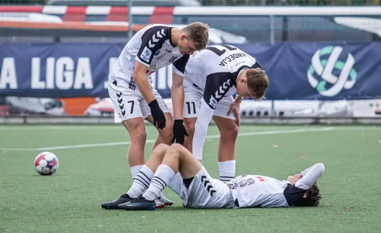 Sandecja Nowy Sącz U19 wygrywa z Polonią Warszawa