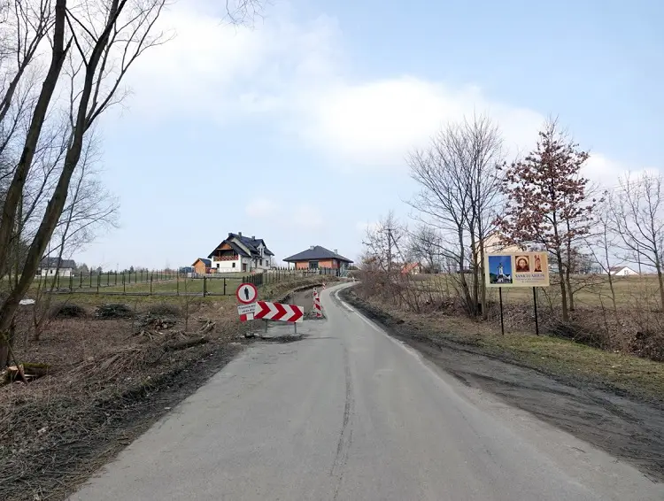 W Krużlowej Wyżnej powstanie 4,7 kilometra nowego asfaltu. Koszt inwestycji to blisko 4,3 mln zł