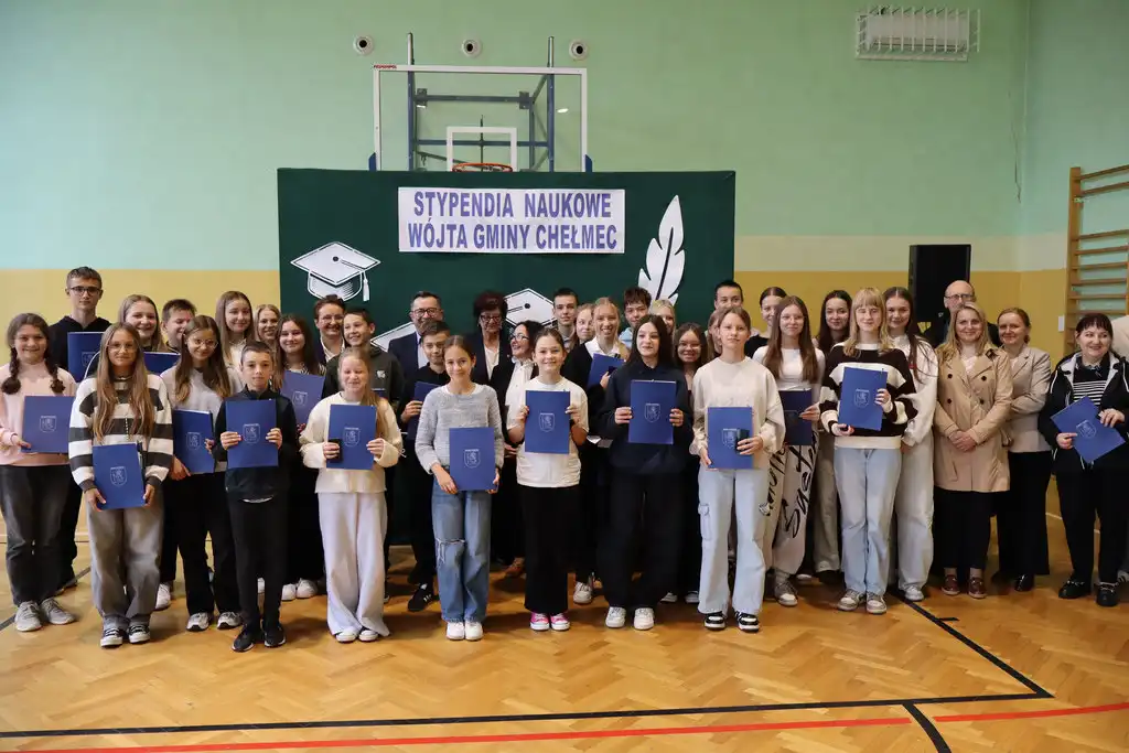 Wójt Gminy Chełmiec nagrodził najlepszych uczniów SP w Wielogłowach