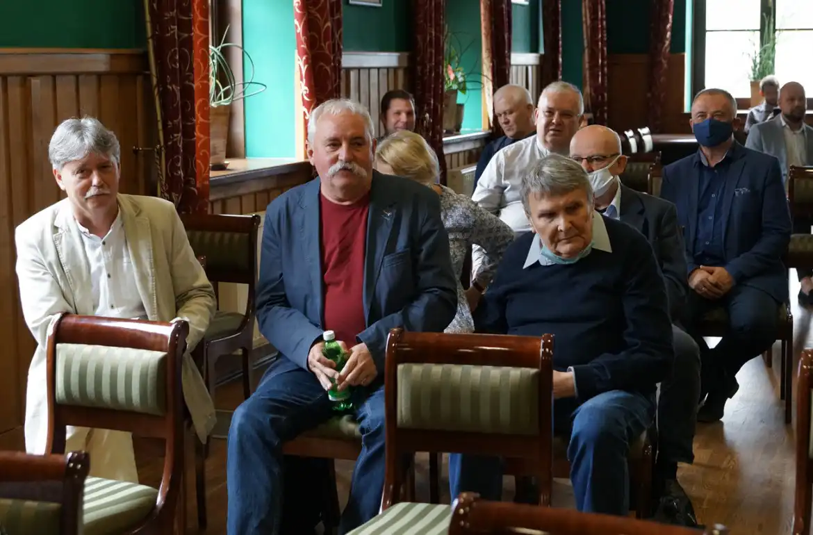 W ratuszu Miasteczka Galicyjskiego odbyło się wręczenie Nagrody im. Szczęsnego Morawskiego