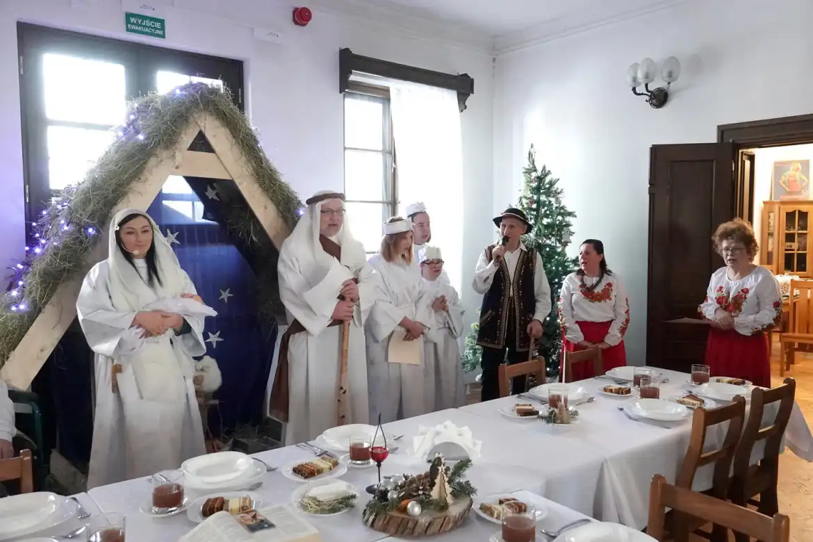 Spotkanie wigilijne w Powiatowym Ośrodku Wsparcia w Zbyszycach