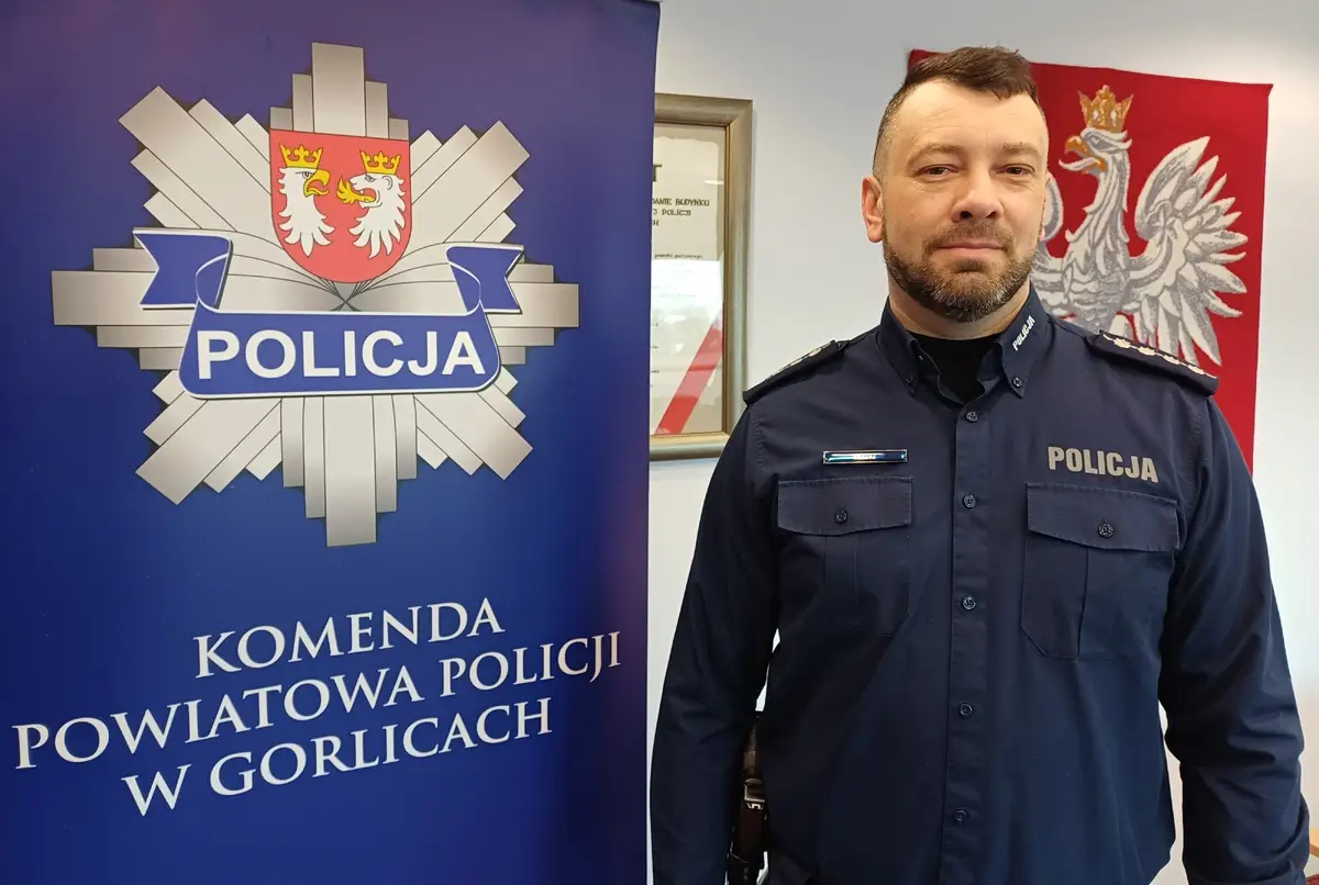 Nie tylko mundur. Policjant pomagał chorej kobiecie w codziennych sprawach