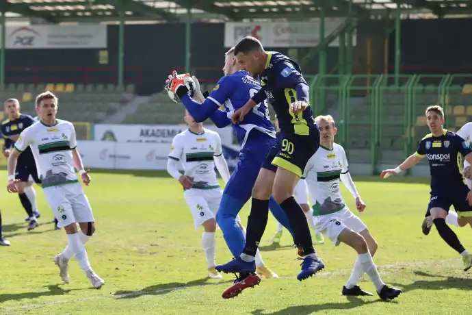 Drużyna Sandecji kontynuuje dobrą passę i wygrywa kolejny mecz