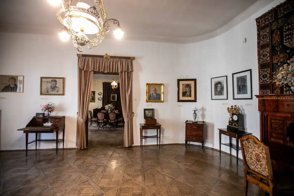 Wernisaż wystawy malarstwa Bronisławy Rychter -Janowskiej w Galerii Marii Ritter