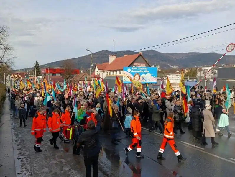 Orszak Trzech Króli w Mszanie Dolnej. Powrót tradycji z wielkim rozmachem