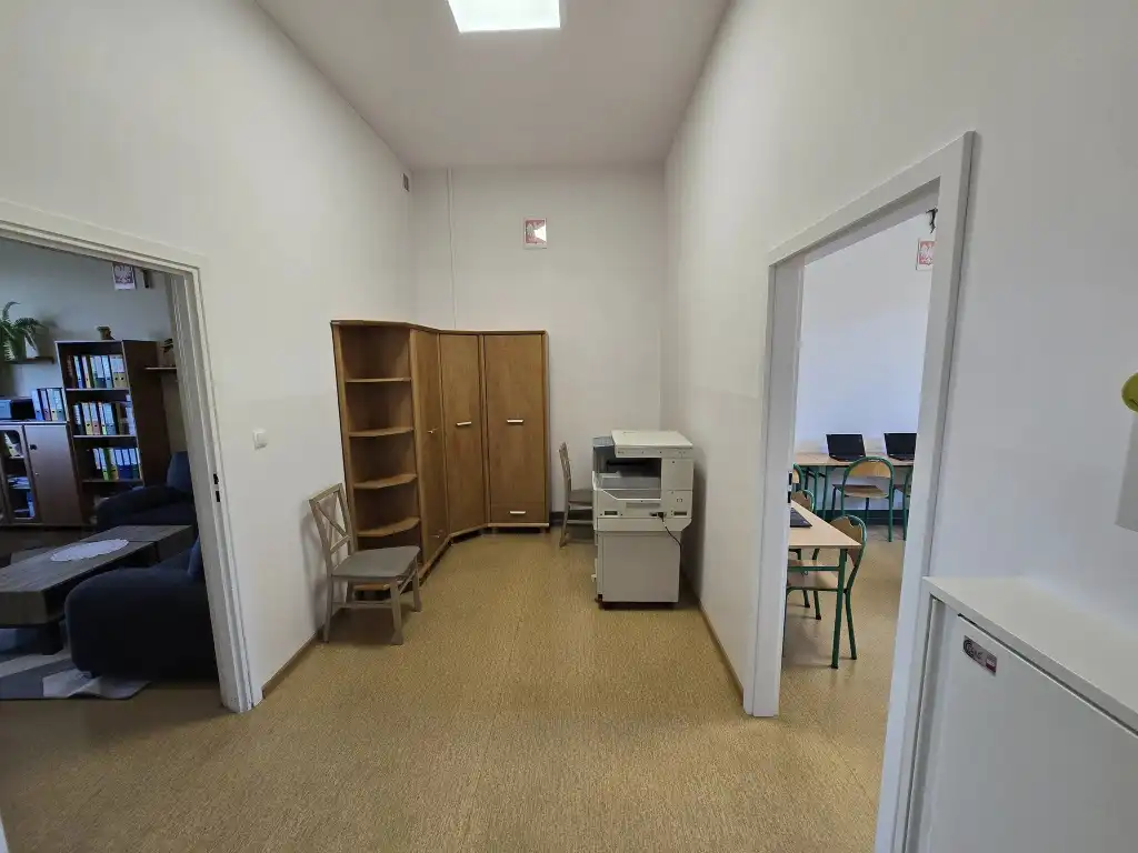 Więcej przestrzeni, lepsze warunki. Modernizacja w SP w Stroniu
