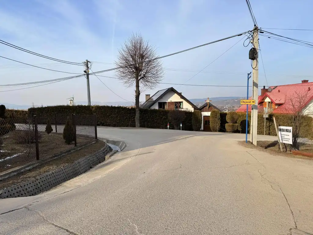Nowy Sącz: Bezpieczniejsze skrzyżowanie. Radny wnioskuje o montaż lustra drogowego