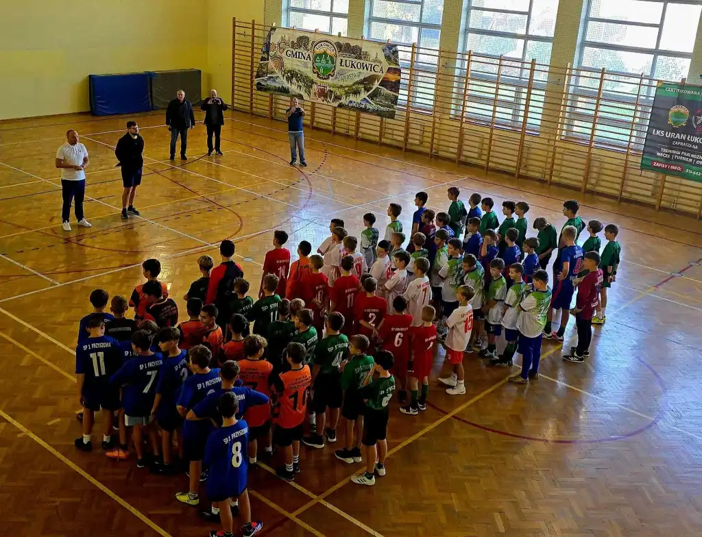 Sportowy start w gminie Łukowica. Świdnik najlepszy w halowej piłce nożnej