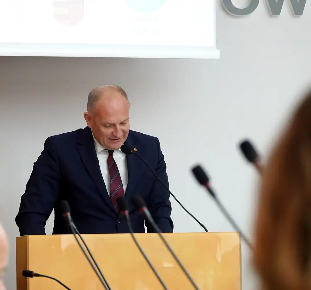 Nowe inicjatywy w powiecie nowosądeckim. Filie, inwestycje i zmiany