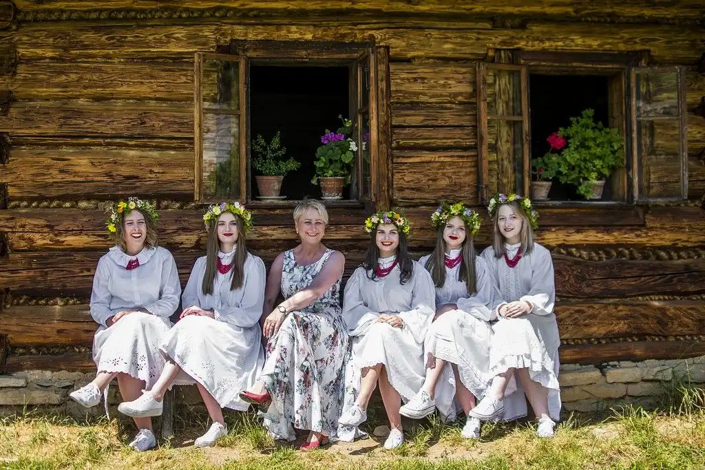 Edukacyjny park i wyjątkowa wystawa w Skansenie Wsi Pogórzańskiej w Szymbarku