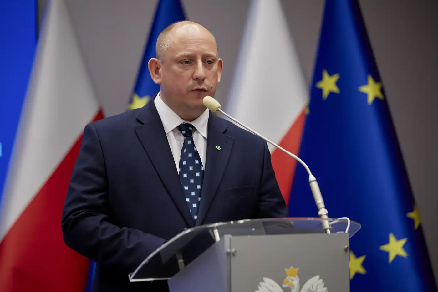 Briefing prasowy wojewody Małopolskiego. Wojewoda odniósł się do słów posłów Arkadiusza Mularczyka i Łukasza Kmity