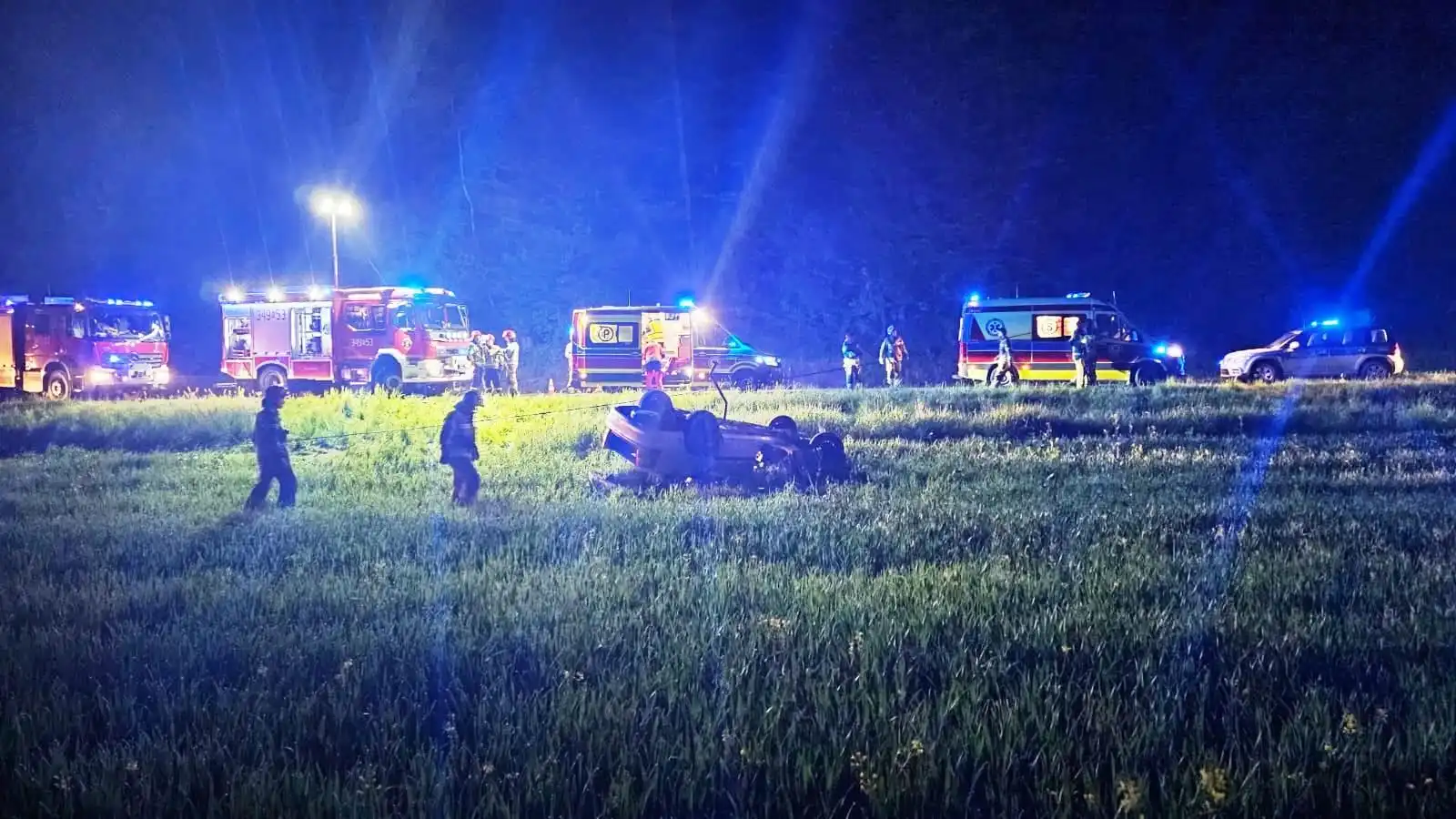 Wypadek w Witowicach Górnych. W akcji śmigłowiec LPR