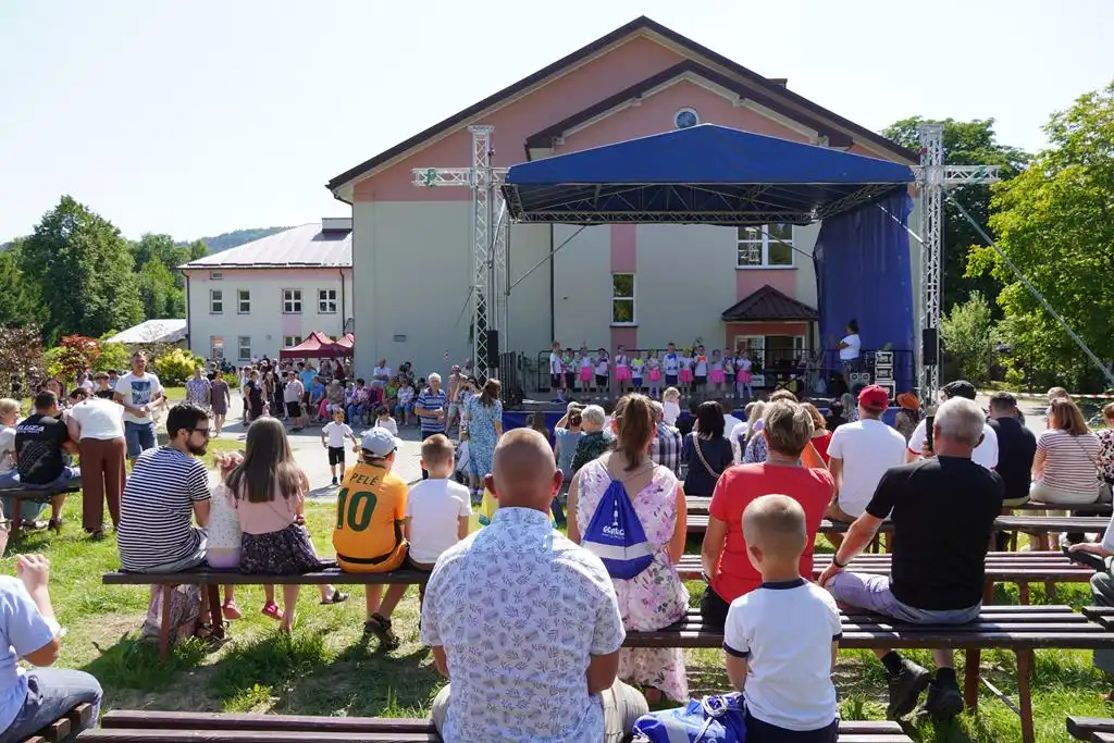 Rodzinne świętowanie w Bystrej. Niezapomniany Gminny Piknik Rodzinny